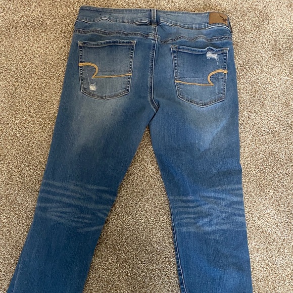 American Eagle Women's Ripped Blue Super Stretch Jeans - Picture 7 of 10